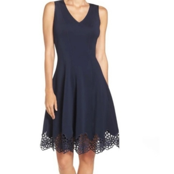 ❤️EUC M by Maia Navy Blue A-Line Sleeveless Embroidered Hem Panel Scuba Dress, 6 - Picture 12 of 13